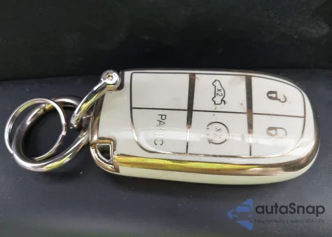 2018 Jeep Grand Cherokee Overland 4X4 из США, поврежденный, VIN 1C4RJFCG2JC355512